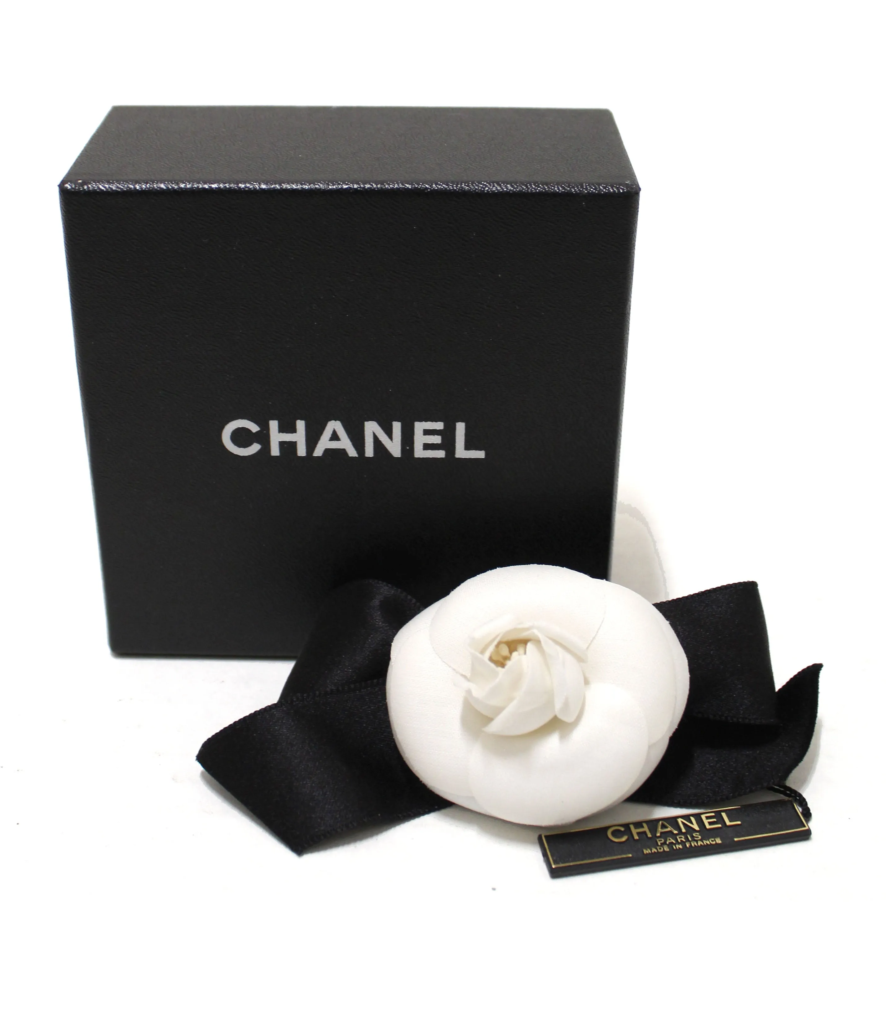 Authentic New Chanel Black/White Camelia Flower Satin Bow Barrette Hair Clip Hair Accessory