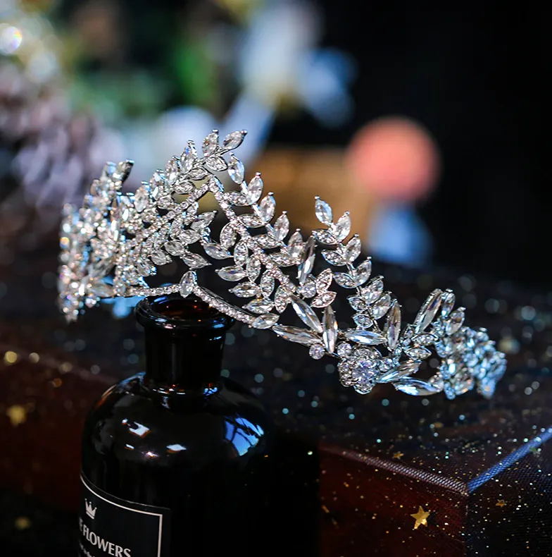 Sparkle Masterful Goddess Tiara