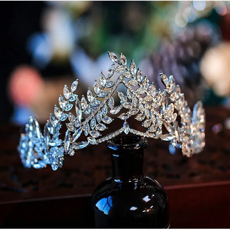 Sparkle Masterful Goddess Tiara