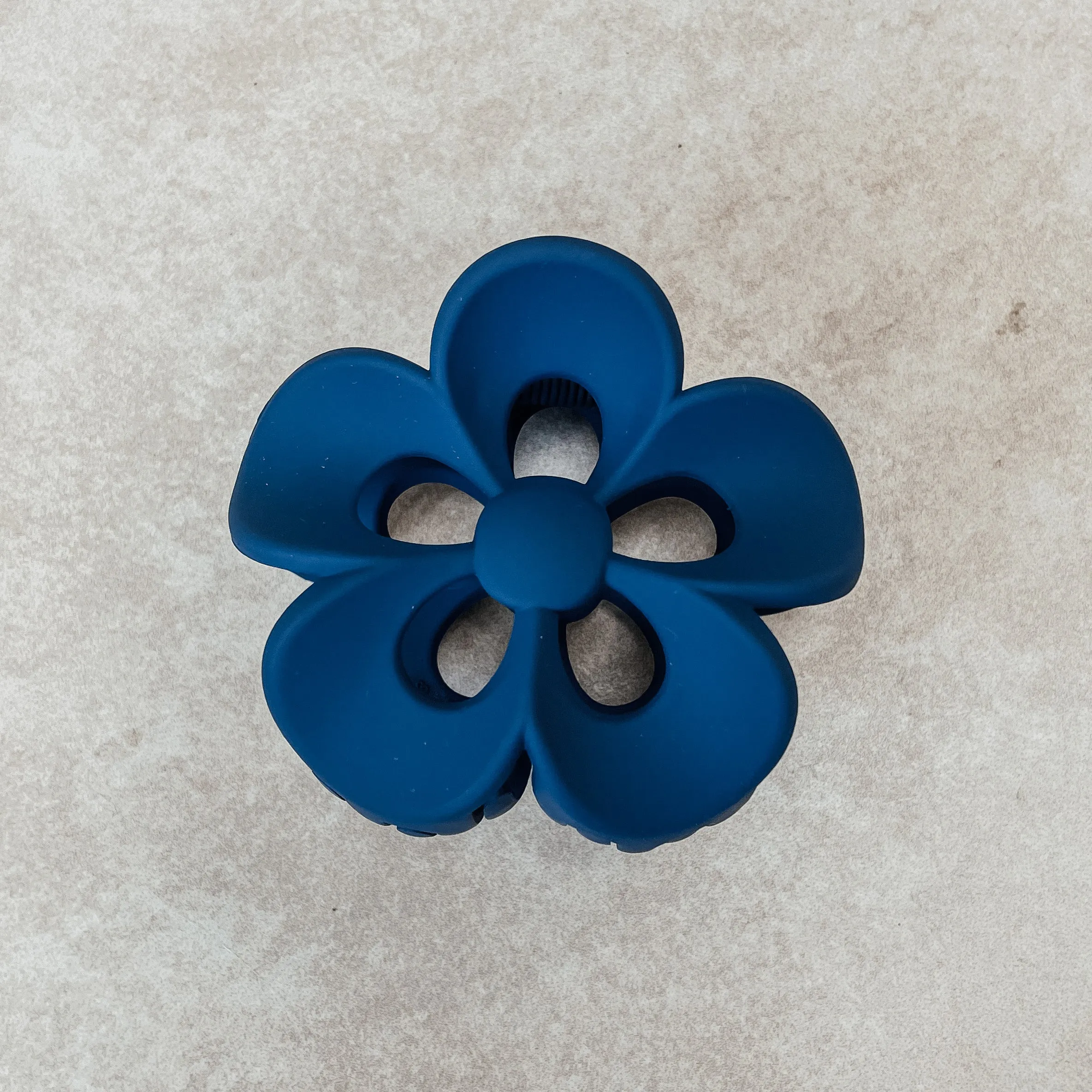 Twisted Flower Claw