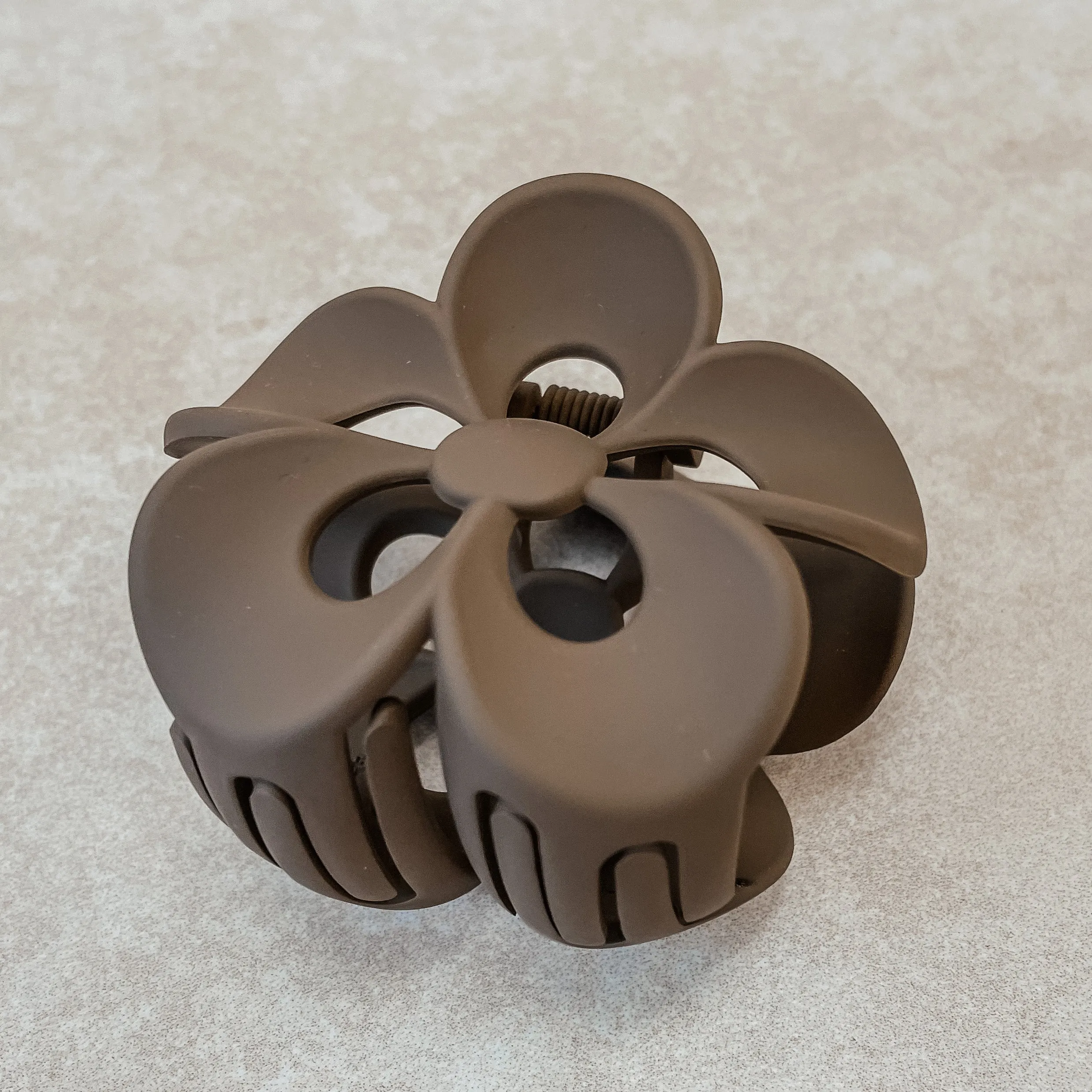 Twisted Flower Claw